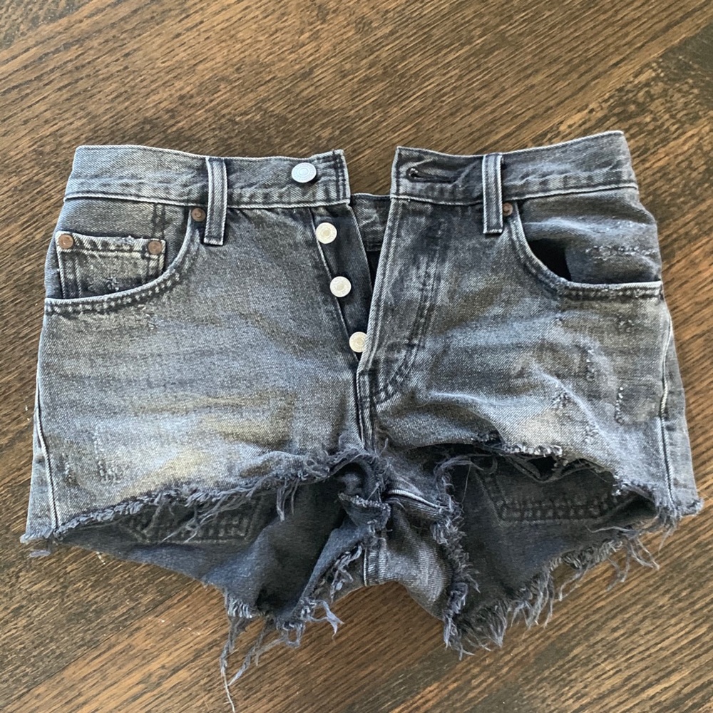 Light black Levi shorts